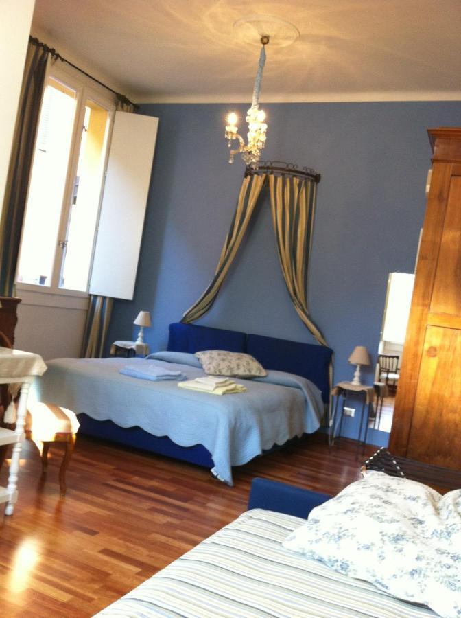 לינה וארוחת בוקר בולוניה Casa Ilaria חדר תמונה