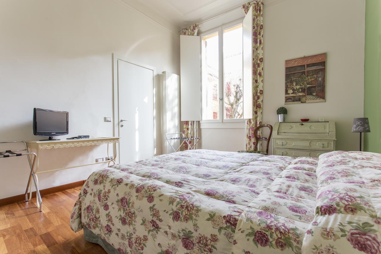 לינה וארוחת בוקר בולוניה Casa Ilaria מראה חיצוני תמונה